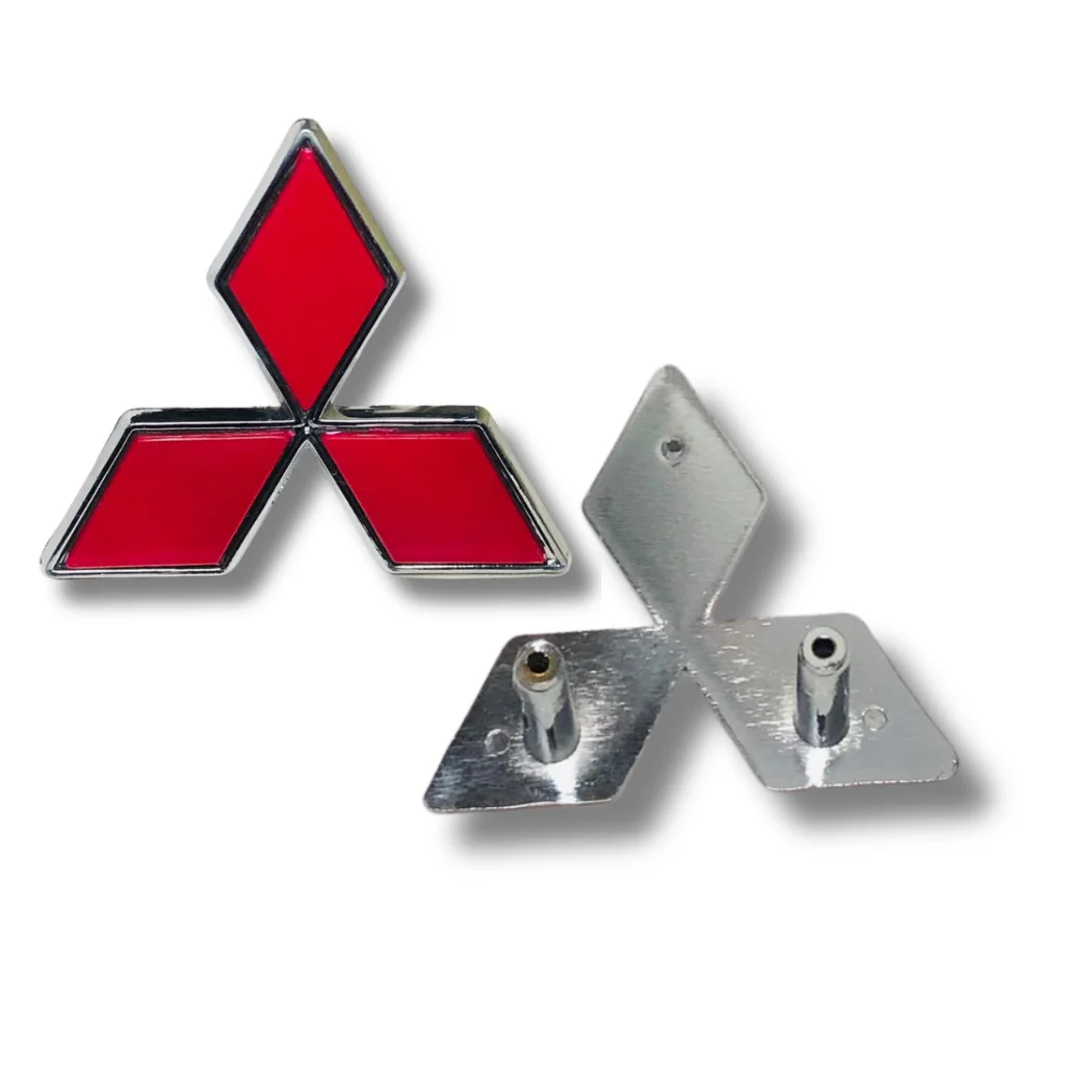 emblema-inyectado-mitsubishi-pajero-trebol-color-rojo-negro-plateado